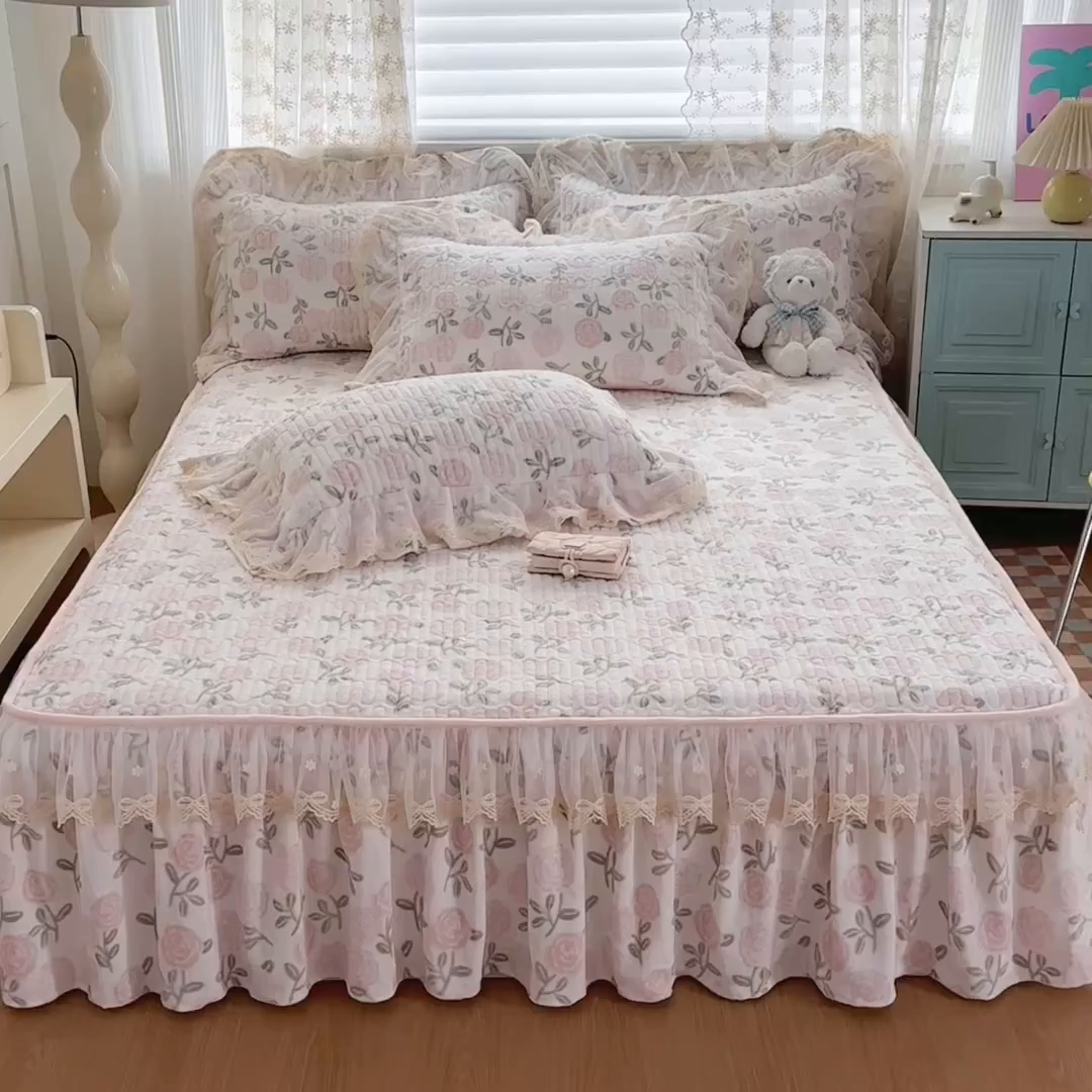 91家纺网 家纺一手货源 找家纺 （总）家之硕家纺 2025新款立体雕花可拆洗牛奶绒床裙四件套