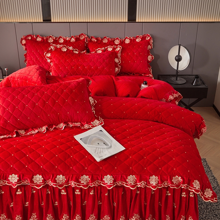 91家纺网 家纺一手货源 找家纺 （总）罗艺轩 2025新款婴儿绒加厚保暖床裙式四件套-心语