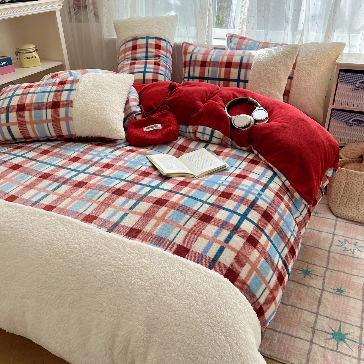 91家纺网 家纺一手货源 找家纺 顾里家纺 2025新款复古博主风高克重羊羔毛拼接牛奶绒套件 川久甜心