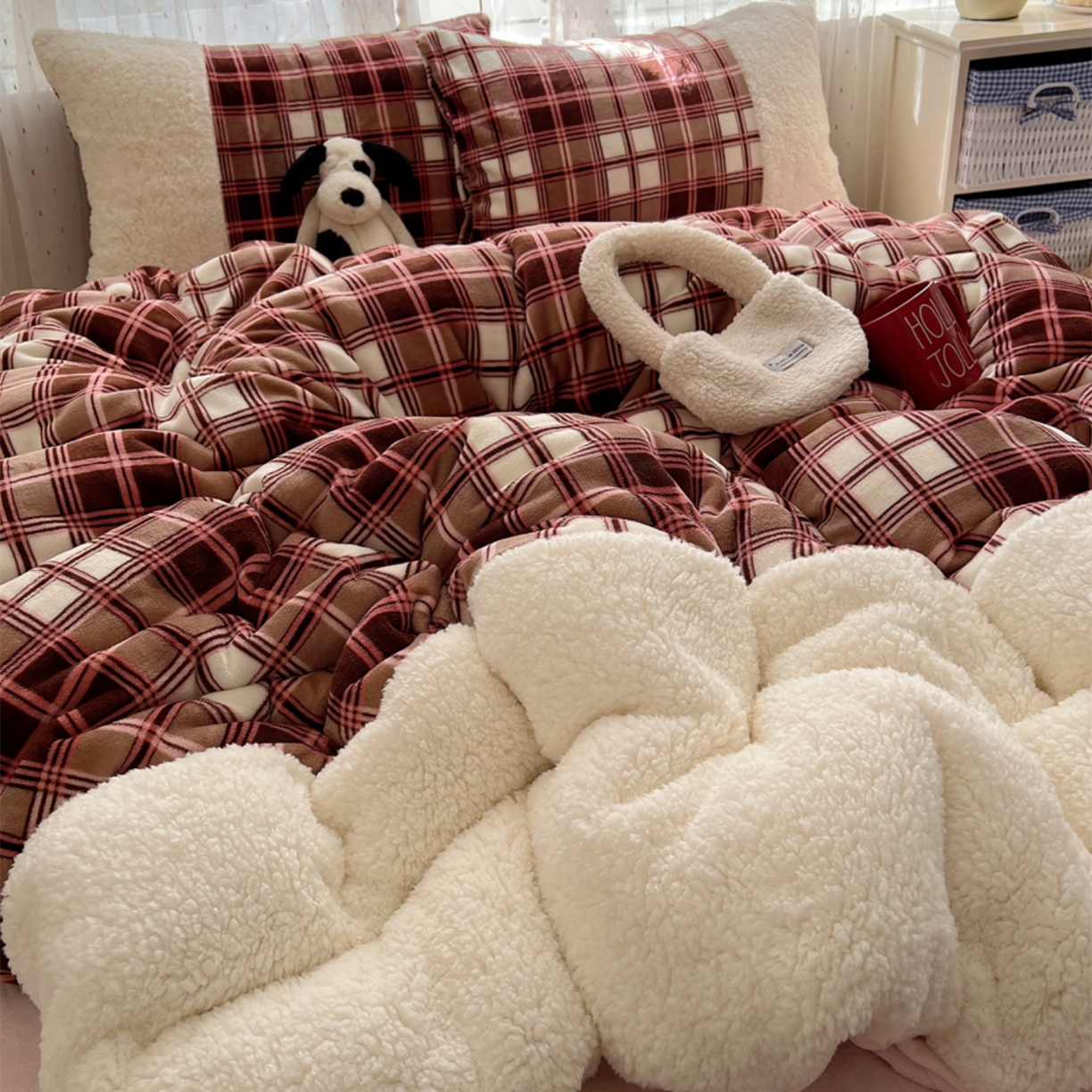 顾里家纺 2025新款复古博主风高克重羊羔毛拼接牛奶绒套件 苏格物语