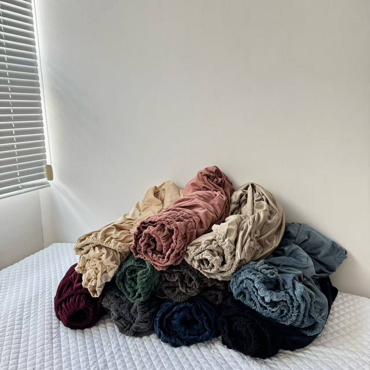 91家纺网 家纺一手货源 找家纺 （总）例外 2025新款日式良品190克高克重天鹅绒系列纯色四件套单品