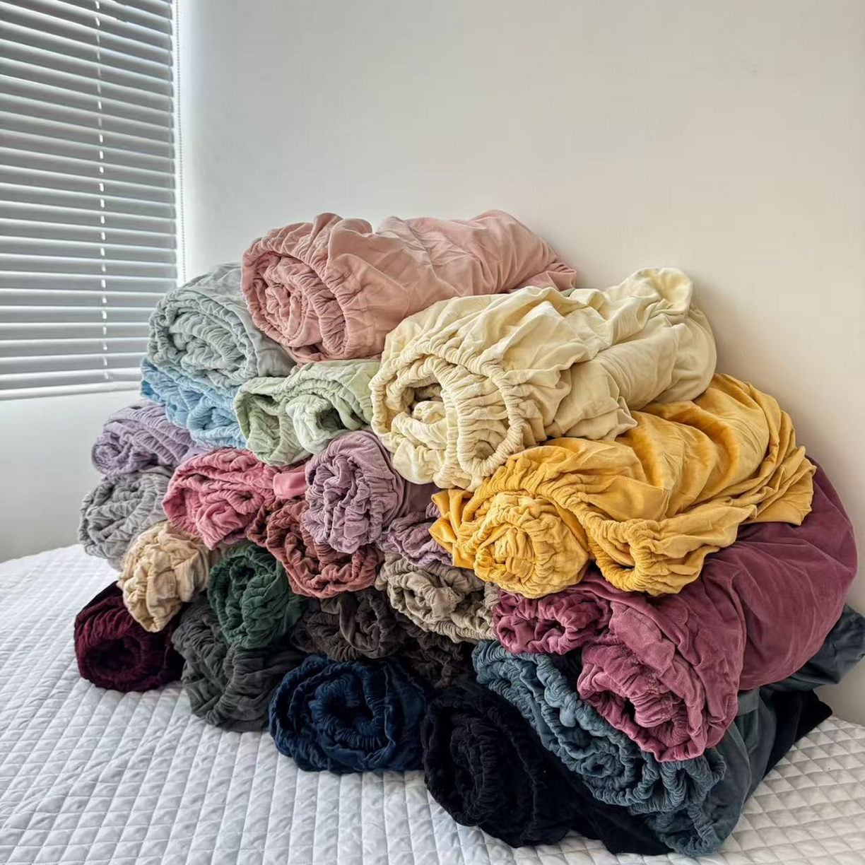 91家纺网 家纺一手货源 找家纺 （总）例外 2025新款日式良品190克高克重天鹅绒系列纯色四件套单品