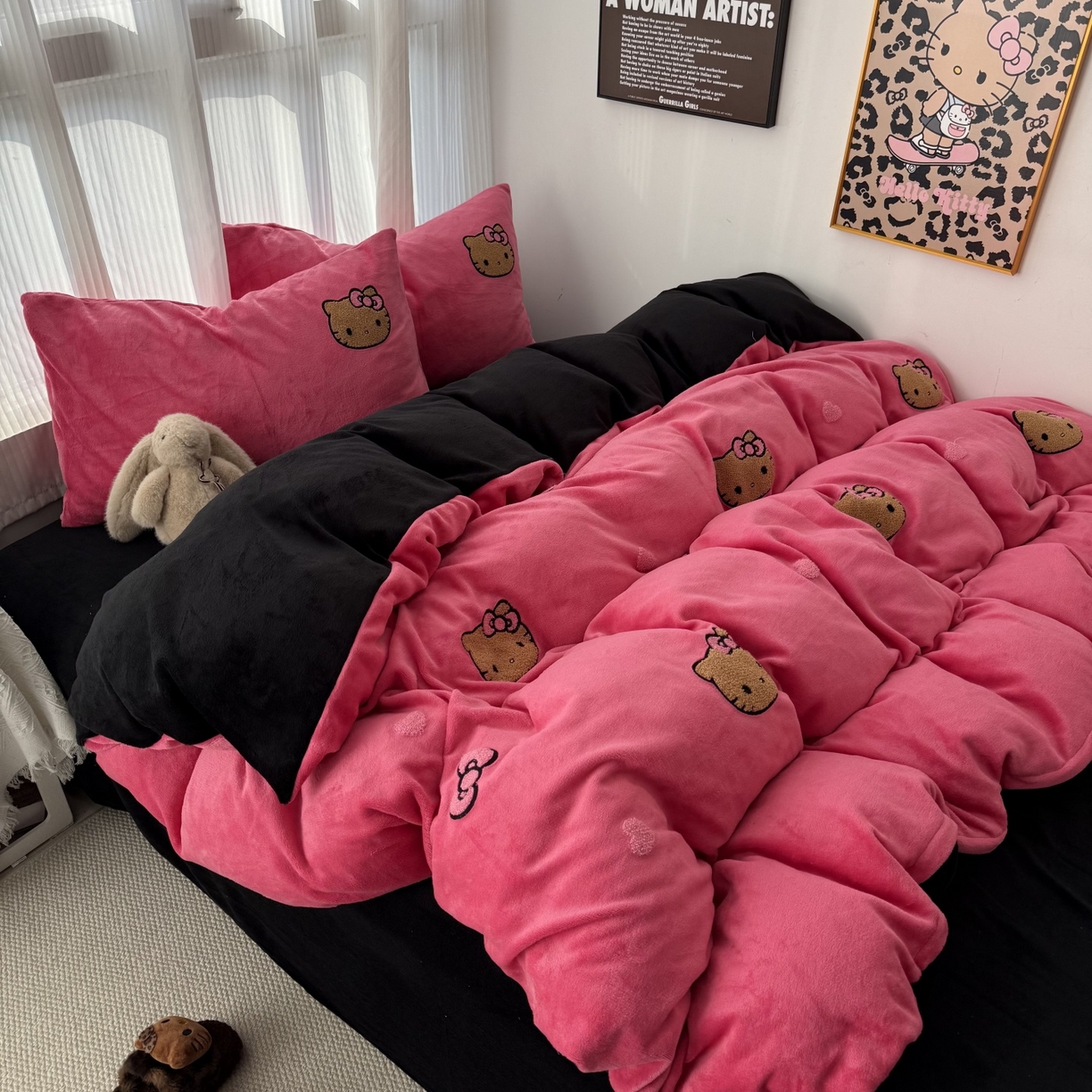 91家纺网 家纺一手货源 找家纺 （总）童颜 2025新款秋冬牛奶绒四件套-黑皮猫