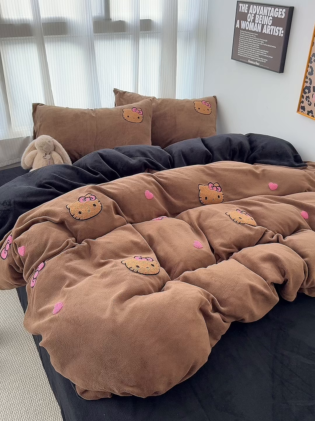 91家纺网 家纺一手货源 找家纺 童颜 2025新款秋冬牛奶绒四件套-黑皮猫 黑皮猫-深咖+黑