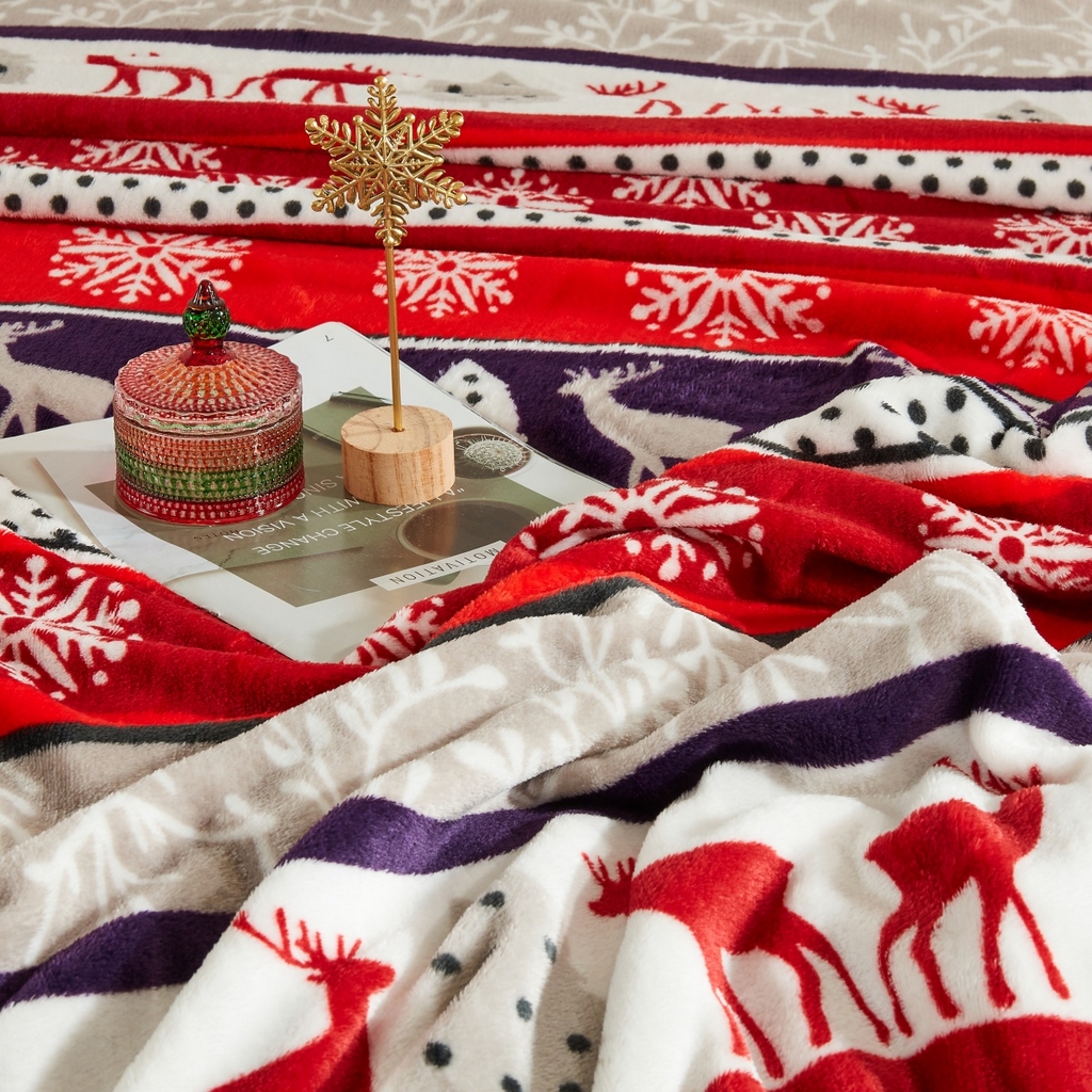 91家纺网 家纺一手货源 找家纺 悦织湾家纺 2025新款圣诞风双面绒毛毯毯子牛奶绒印花法兰绒210克重法莱绒可铺可盖床单被子 圣诞鹿