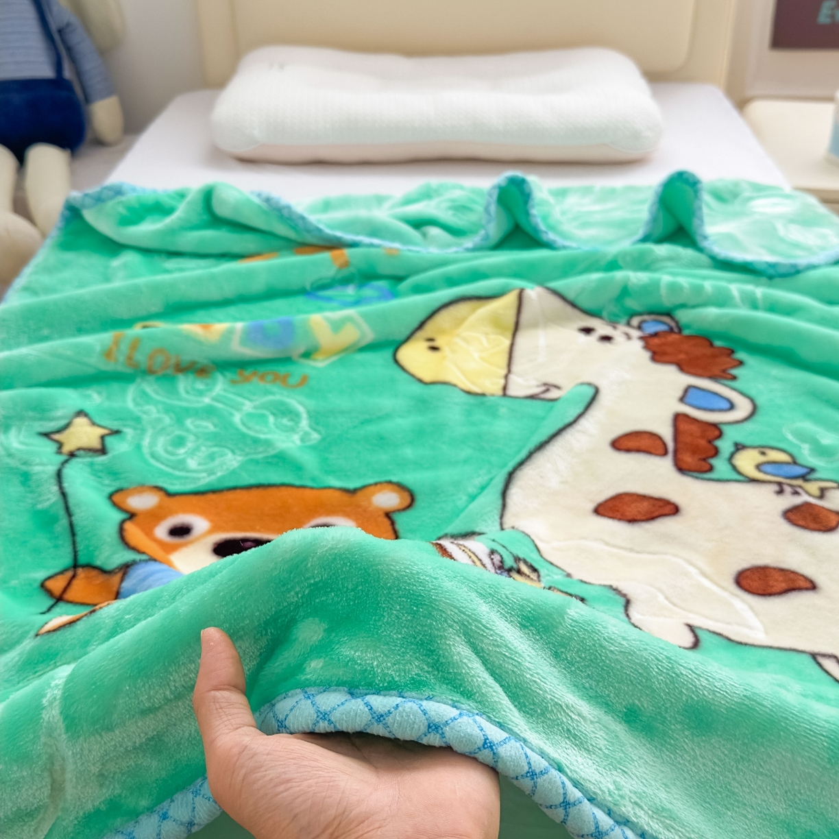 91家纺网 家纺一手货源 找家纺 悦织湾家纺 2025新款拉舍尔双层云绒童毯毯子卡通休闲沙发盖毯毛毯儿童婴幼儿宝宝小毯子 宝宝乐园11#绿