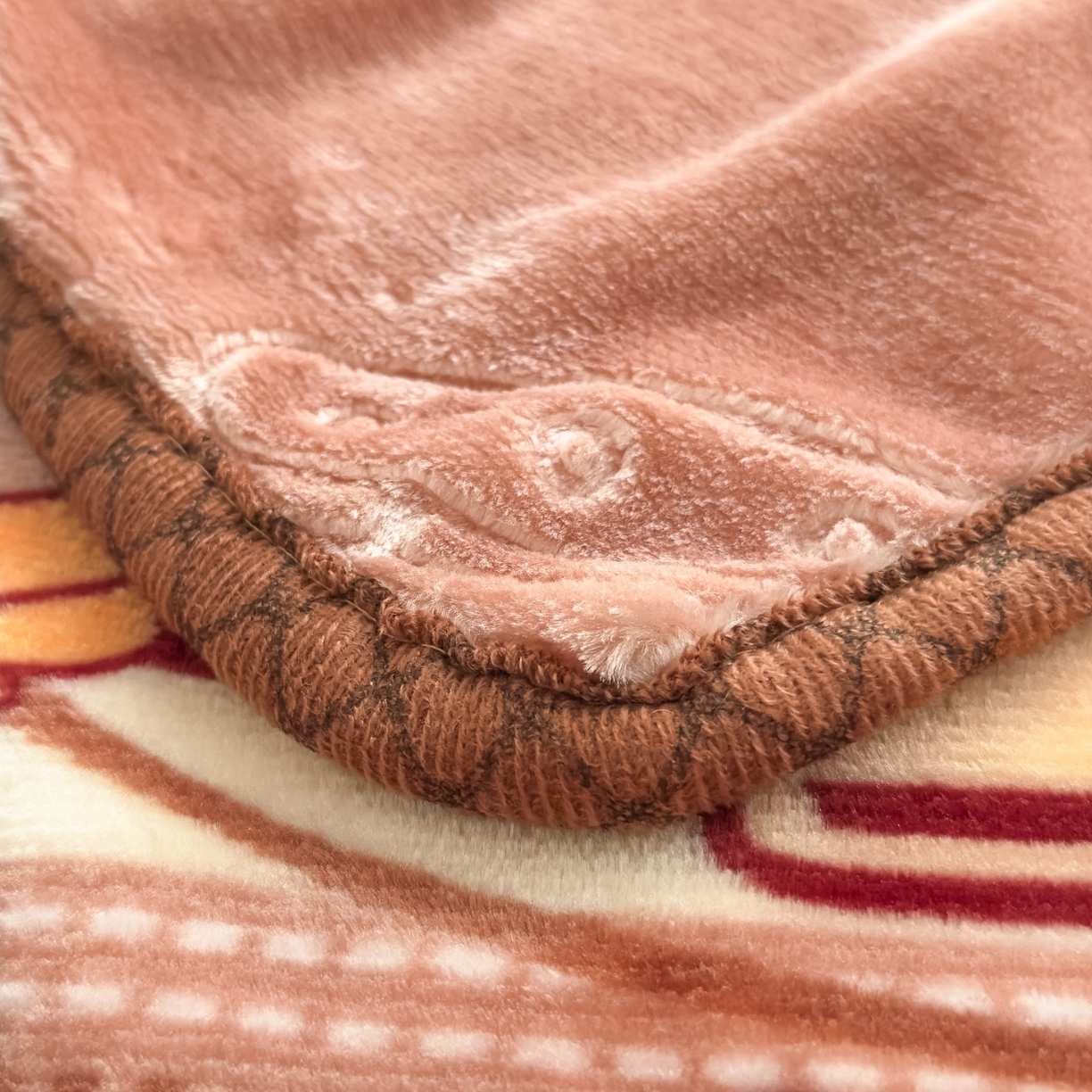 91家纺网 家纺一手货源 找家纺 悦织湾家纺 2025新款拉舍尔双层云绒童毯毯子卡通休闲沙发盖毯毛毯儿童婴幼儿宝宝小毯子 冰上运动20#咖