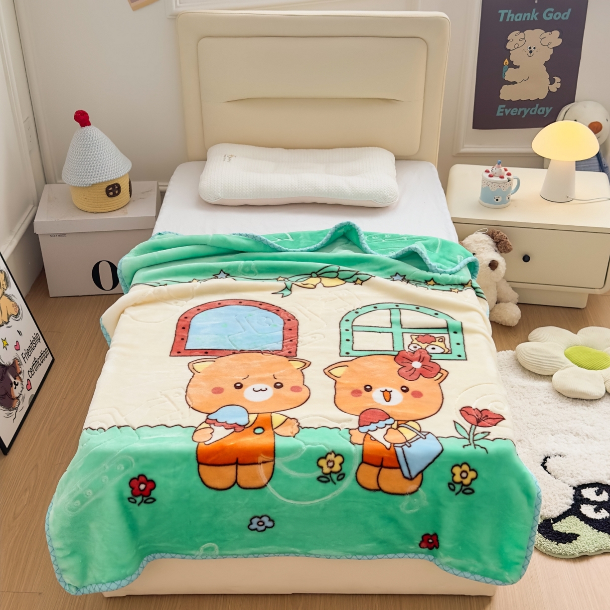 91家纺网 家纺一手货源 找家纺 悦织湾家纺 2025新款拉舍尔双层云绒童毯毯子卡通休闲沙发盖毯毛毯儿童婴幼儿宝宝小毯子 可爱小熊2#绿
