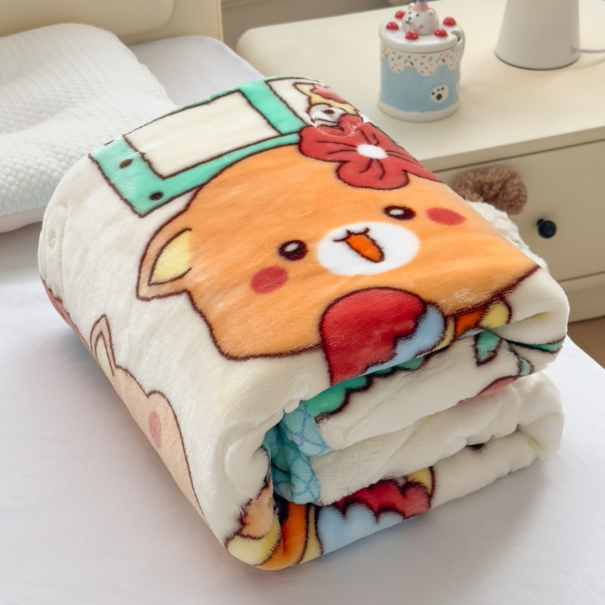 91家纺网 家纺一手货源 找家纺 悦织湾家纺 2025新款拉舍尔双层云绒童毯毯子卡通休闲沙发盖毯毛毯儿童婴幼儿宝宝小毯子 可爱小熊2#绿