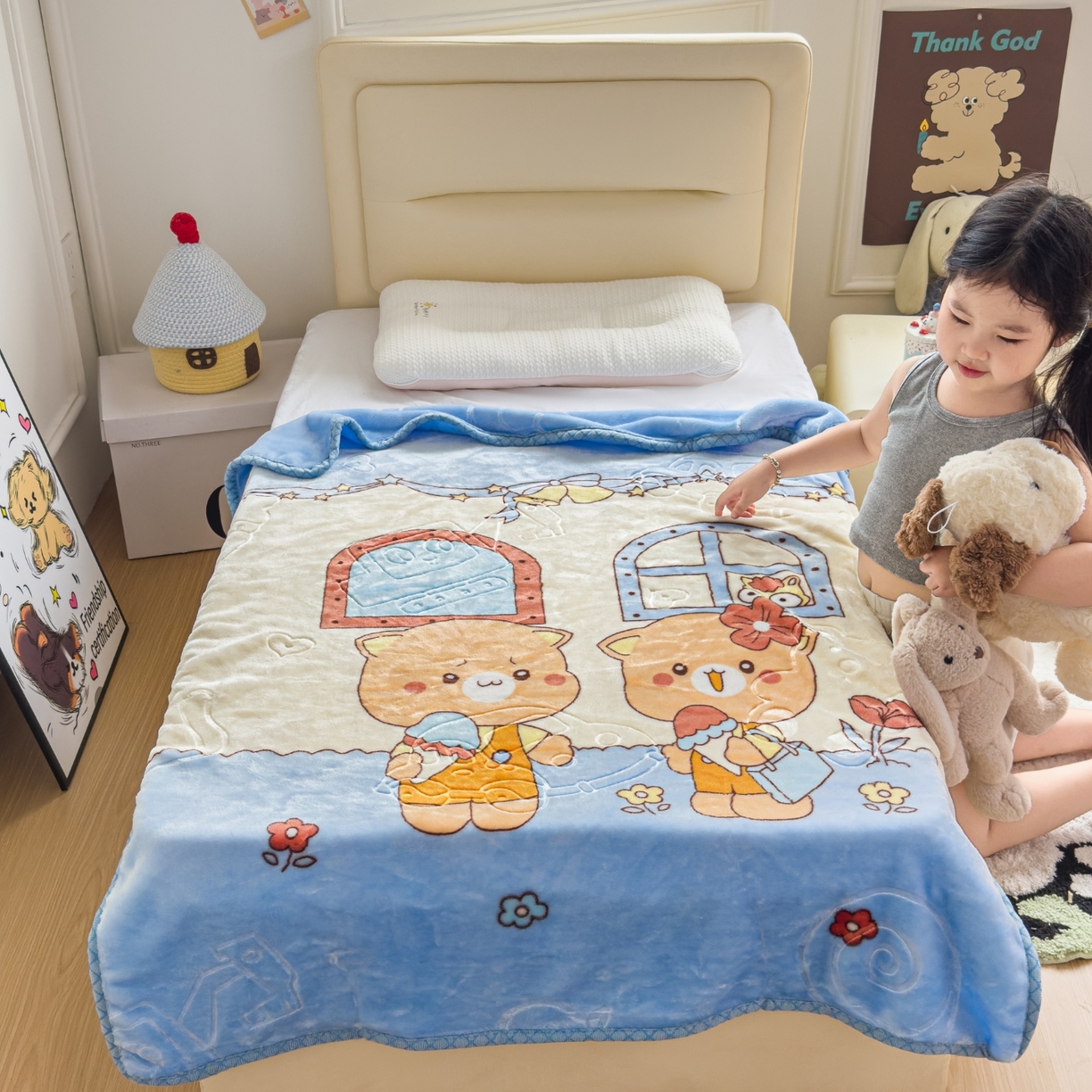 91家纺网 家纺一手货源 找家纺 悦织湾家纺 2025新款拉舍尔双层云绒童毯毯子卡通休闲沙发盖毯毛毯儿童婴幼儿宝宝小毯子 可爱小熊12#蓝