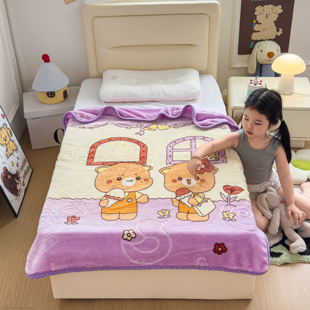 91家纺网 家纺一手货源 找家纺 悦织湾家纺 2025新款拉舍尔双层云绒童毯毯子卡通休闲沙发盖毯毛毯儿童婴幼儿宝宝小毯子 可爱小熊24#紫