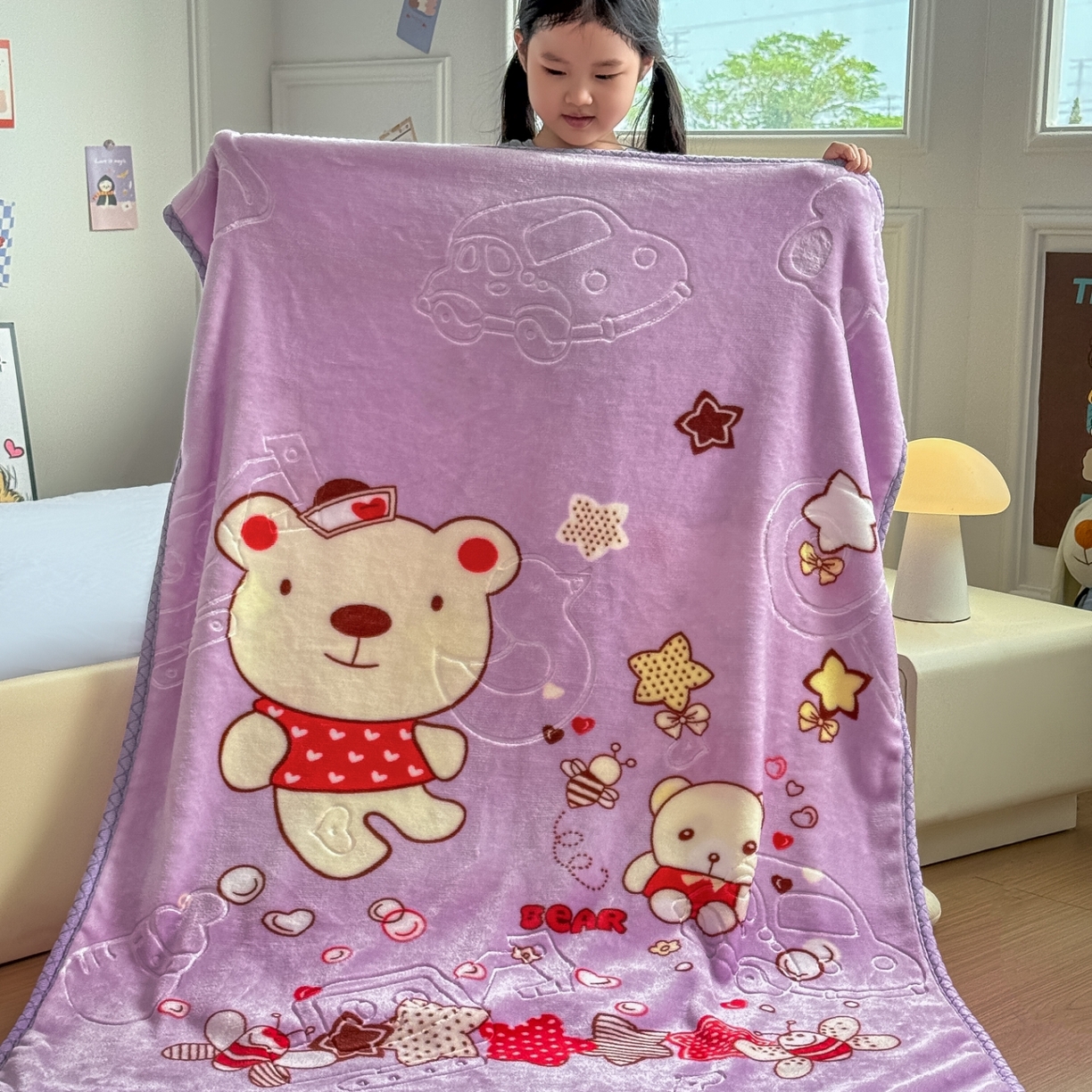 91家纺网 家纺一手货源 找家纺 悦织湾家纺 2025新款拉舍尔双层云绒童毯毯子卡通休闲沙发盖毯毛毯儿童婴幼儿宝宝小毯子 甜蜜生活23#紫色