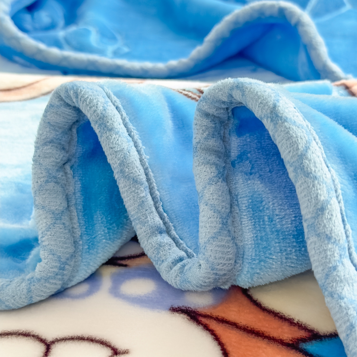 91家纺网 家纺一手货源 找家纺 悦织湾家纺 2025新款拉舍尔双层云绒童毯毯子卡通休闲沙发盖毯毛毯儿童婴幼儿宝宝小毯子 童年伙伴17#蓝