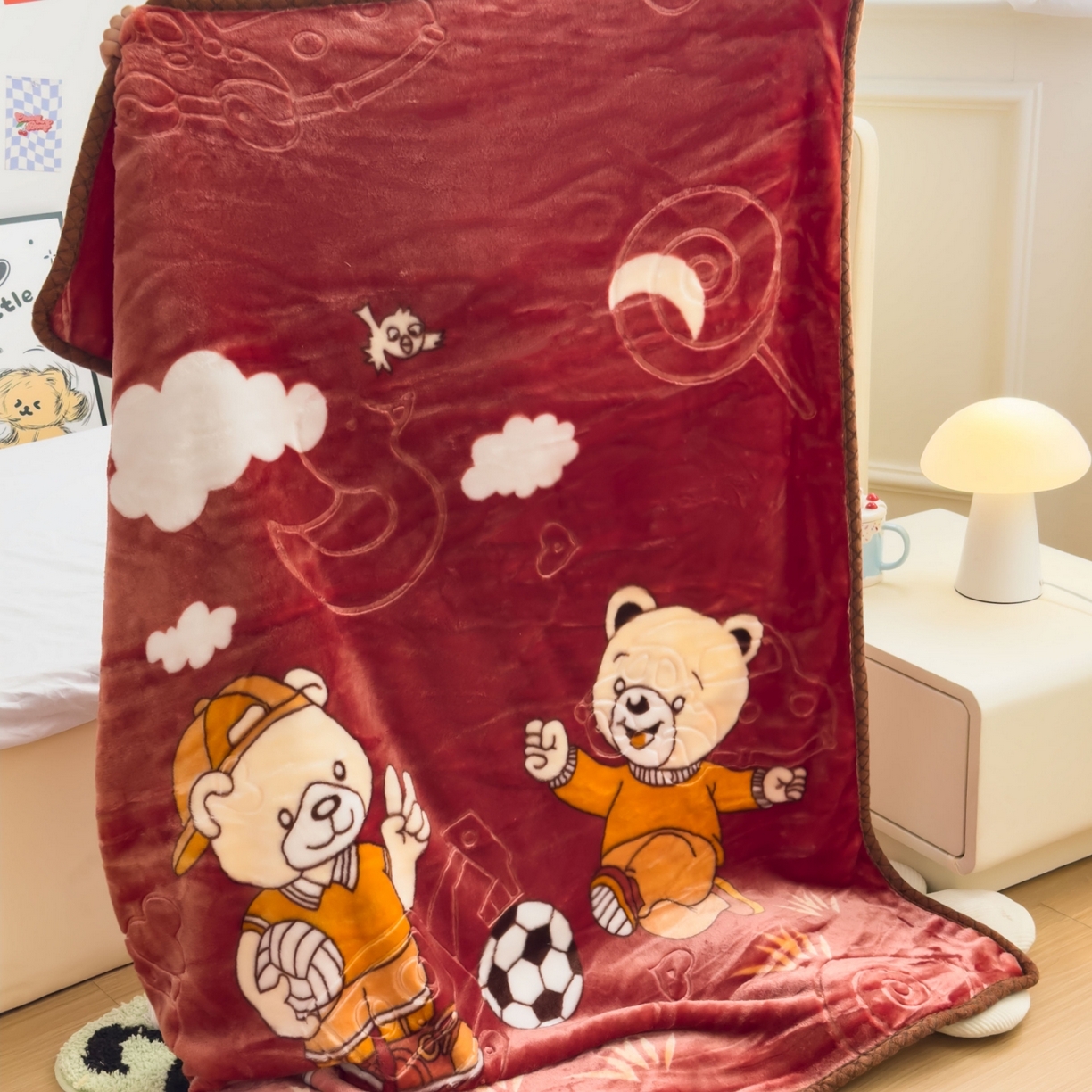 91家纺网 家纺一手货源 找家纺 悦织湾家纺 2025新款拉舍尔双层云绒童毯毯子卡通休闲沙发盖毯毛毯儿童婴幼儿宝宝小毯子 足球健将4#咖啡色