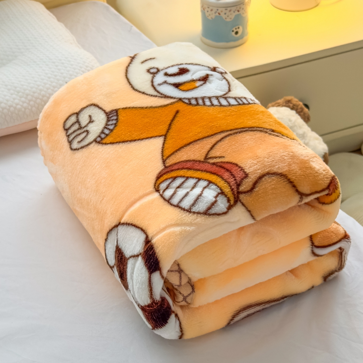 91家纺网 家纺一手货源 找家纺 悦织湾家纺 2025新款拉舍尔双层云绒童毯毯子卡通休闲沙发盖毯毛毯儿童婴幼儿宝宝小毯子 足球健将14#米黄