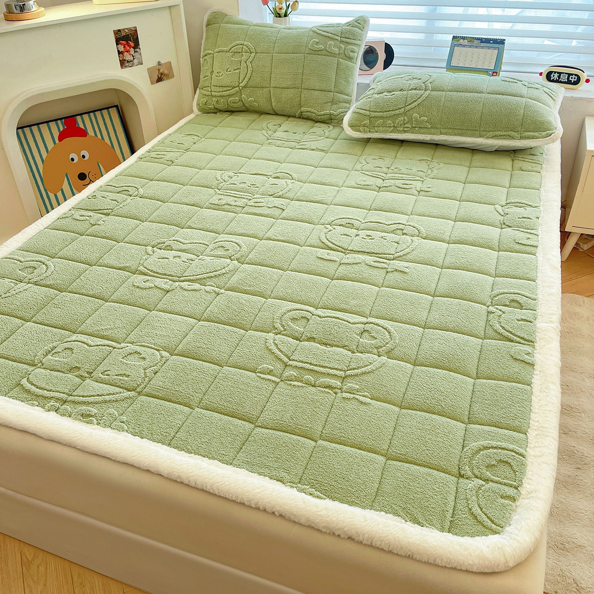 91家纺网 家纺一手货源 找家纺 予梦家纺 2025新款加厚塔芙绒床垫床褥床护垫（带卖点图和买家秀） 绅士熊 果绿