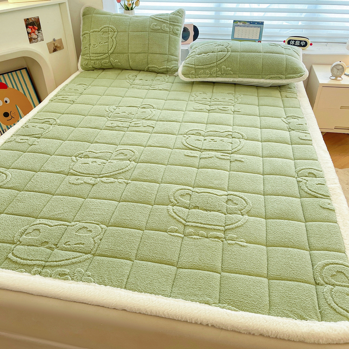 91家纺网 家纺一手货源 找家纺 予梦家纺 2025新款加厚塔芙绒床垫床褥床护垫（带卖点图和买家秀） 绅士熊 果绿