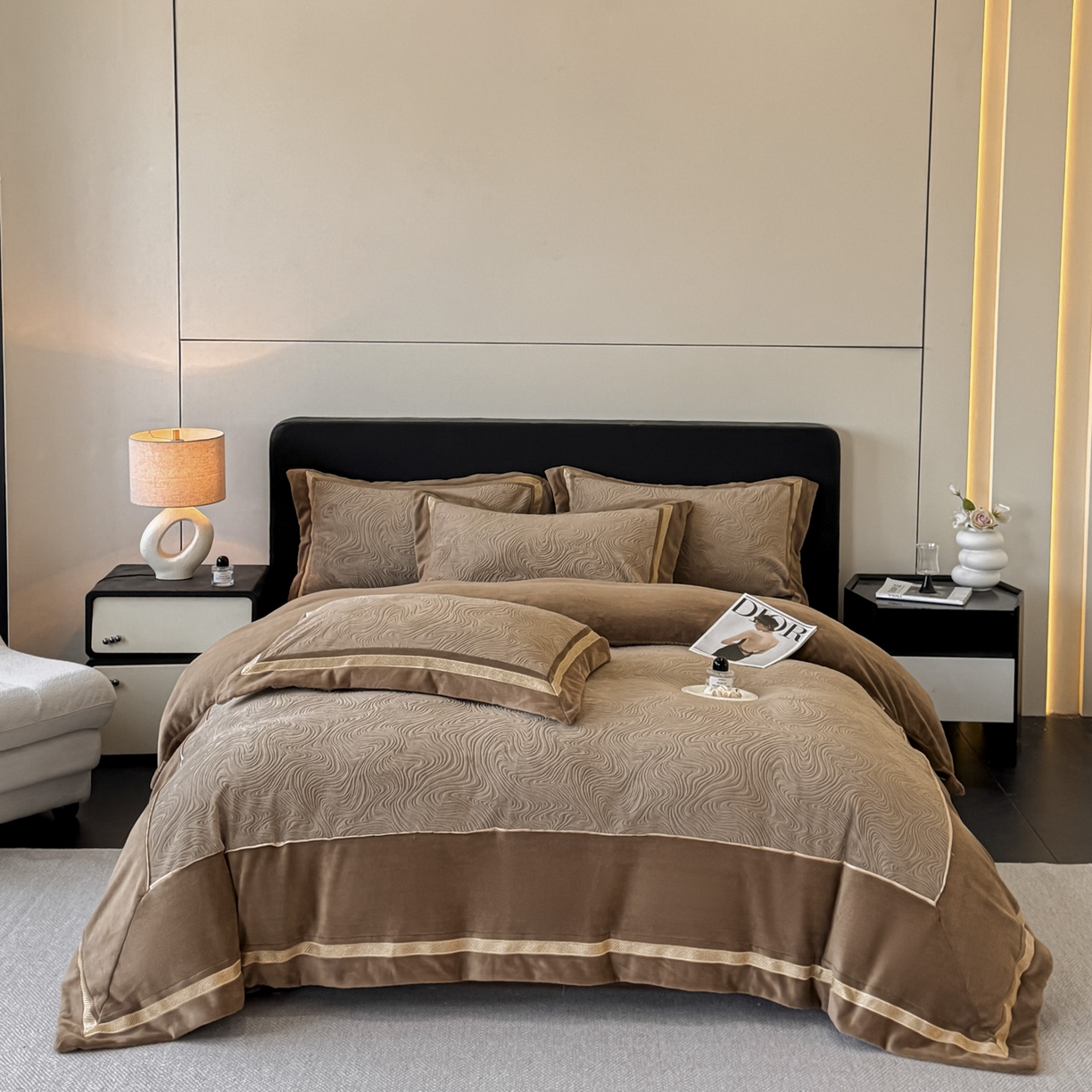 91家纺网 家纺一手货源 找家纺 （总）博纳家纺 2025新款加厚牛奶绒雕花刺绣拼角四件套-海韵 控价劵后248（严格按控价来）