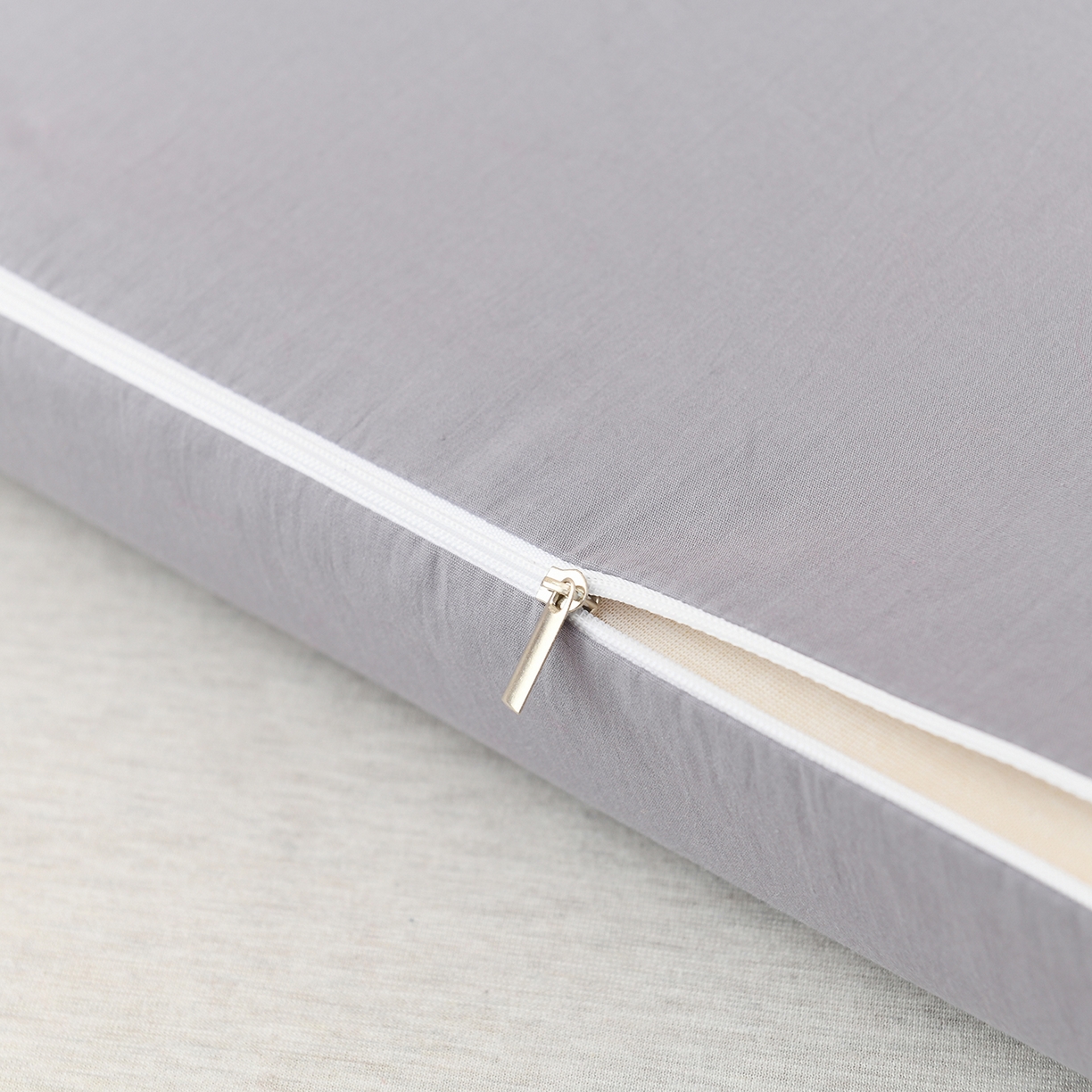 91家纺网 家纺一手货源 找家纺 小猫派 2025新款水洗棉枕套 灰樱桃