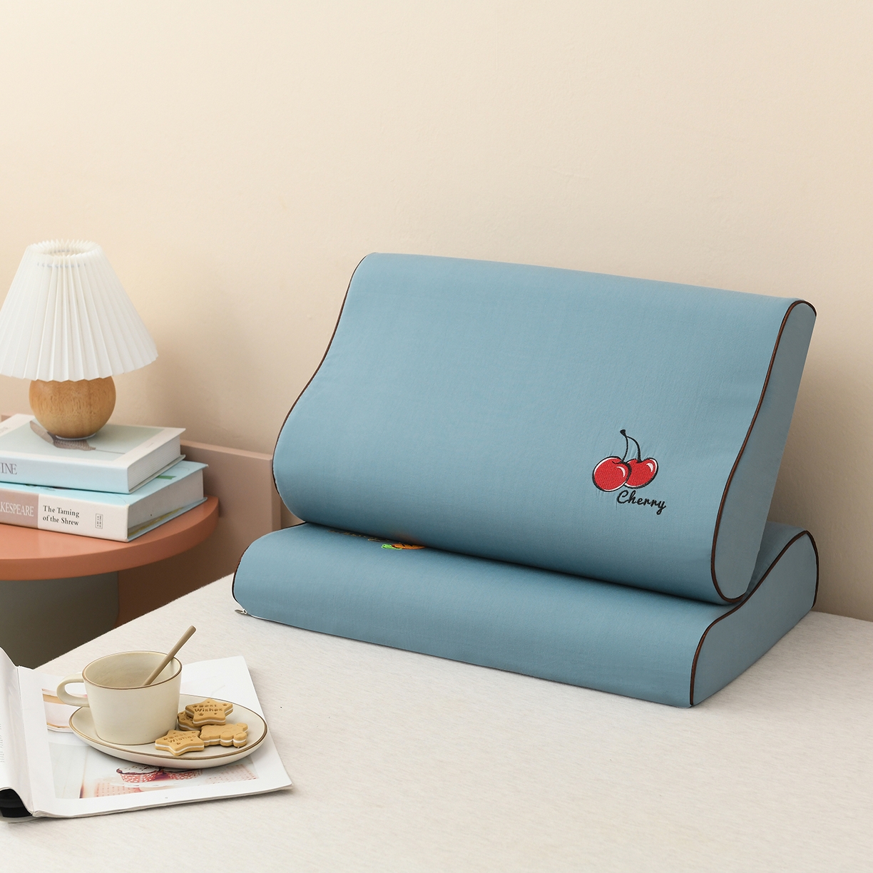 小猫派 2025新款水洗棉枕套 蓝樱桃