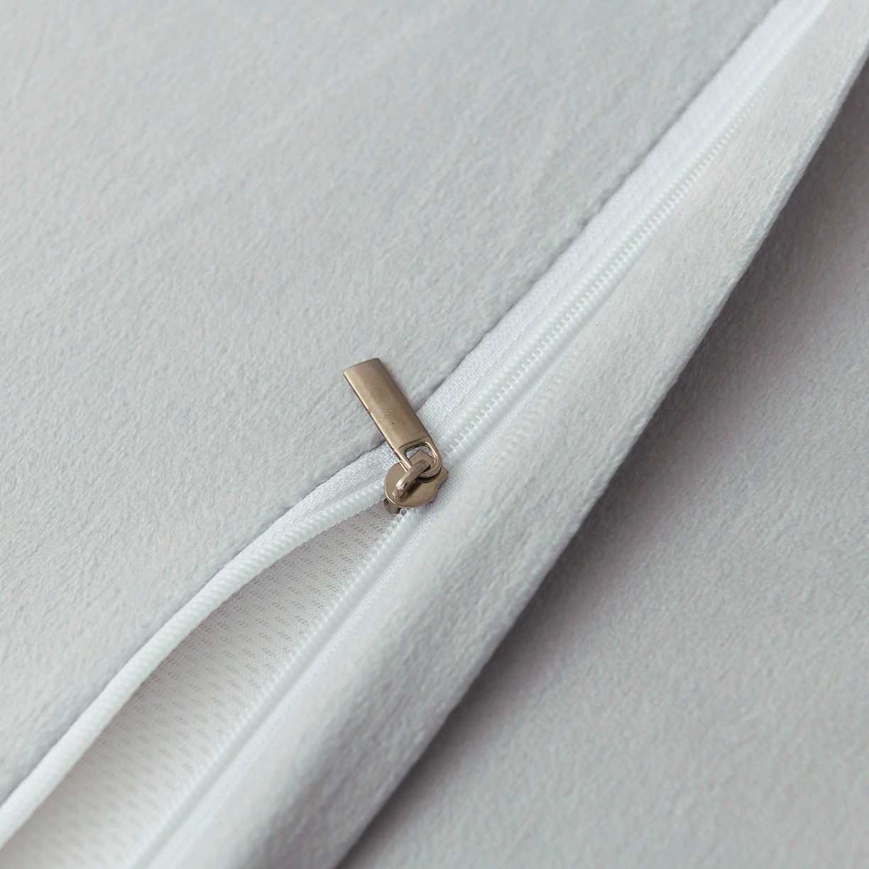 91家纺网 家纺一手货源 找家纺 小猫派 2025新款水晶绒12生肖枕套 狗