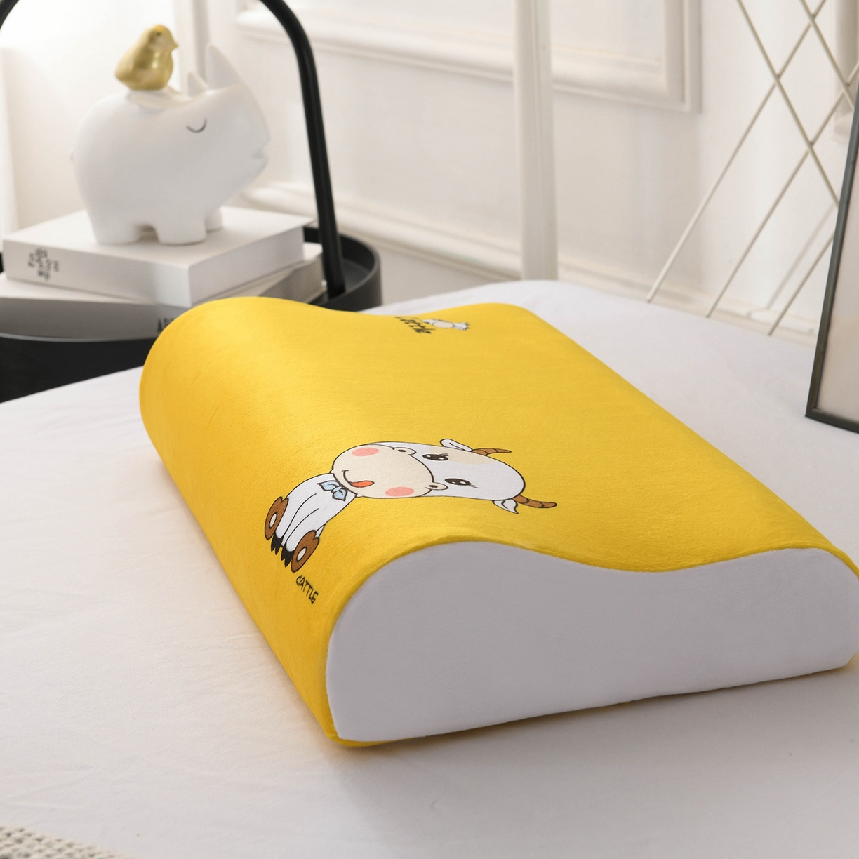 91家纺网 家纺一手货源 找家纺 小猫派 2025新款水晶绒12生肖枕套 牛