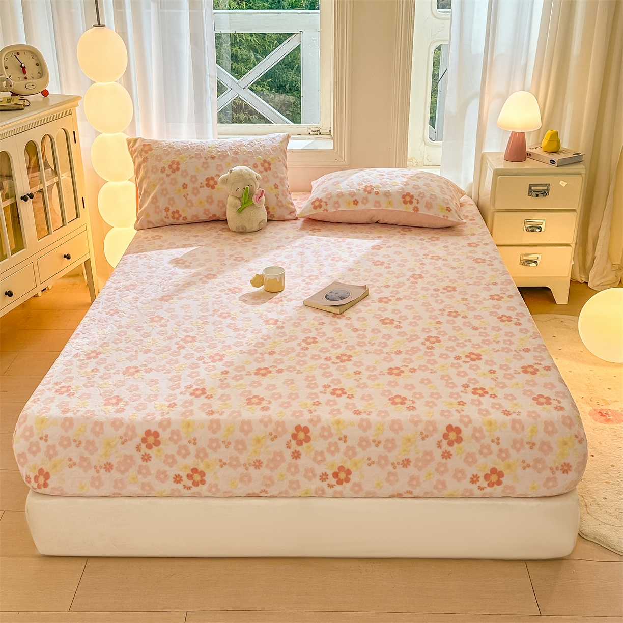 91家纺网 家纺一手货源 找家纺 灰鲸 2025新款立体雕花牛奶绒床笠 花海-粉