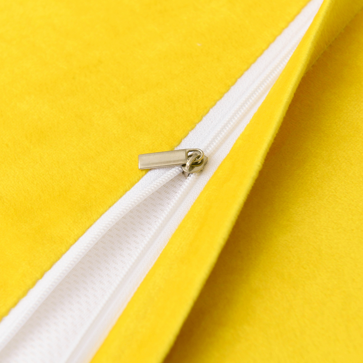 91家纺网 家纺一手货源 找家纺 小猫派 2025新款水晶绒12生肖枕套 兔