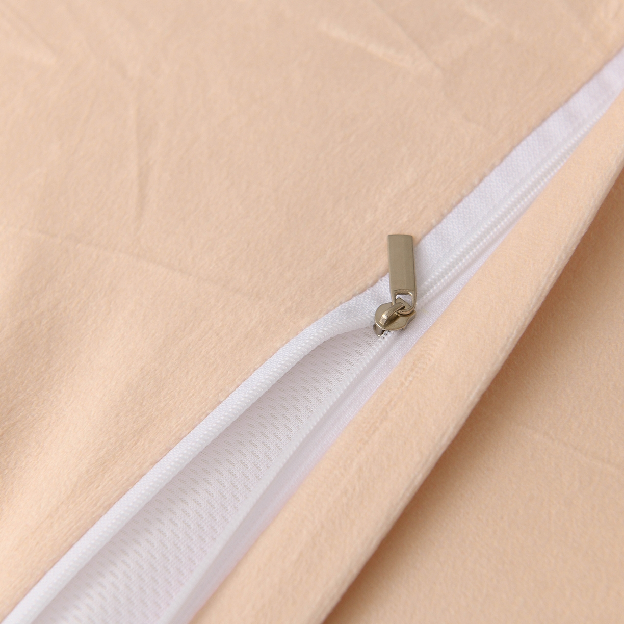 91家纺网 家纺一手货源 找家纺 小猫派 2025新款水晶绒12生肖枕套 猪