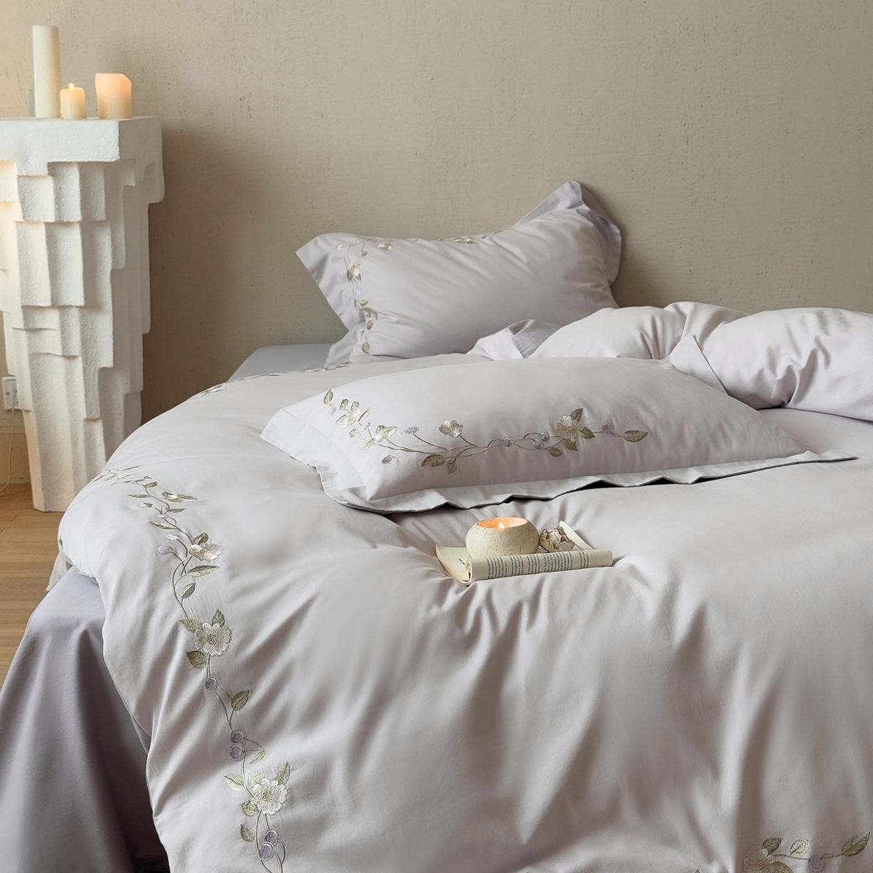 91家纺网 家纺一手货源 找家纺 佳汐蓝家纺 2025秋冬新款磨毛四件套系列 蔓语樱梦-紫