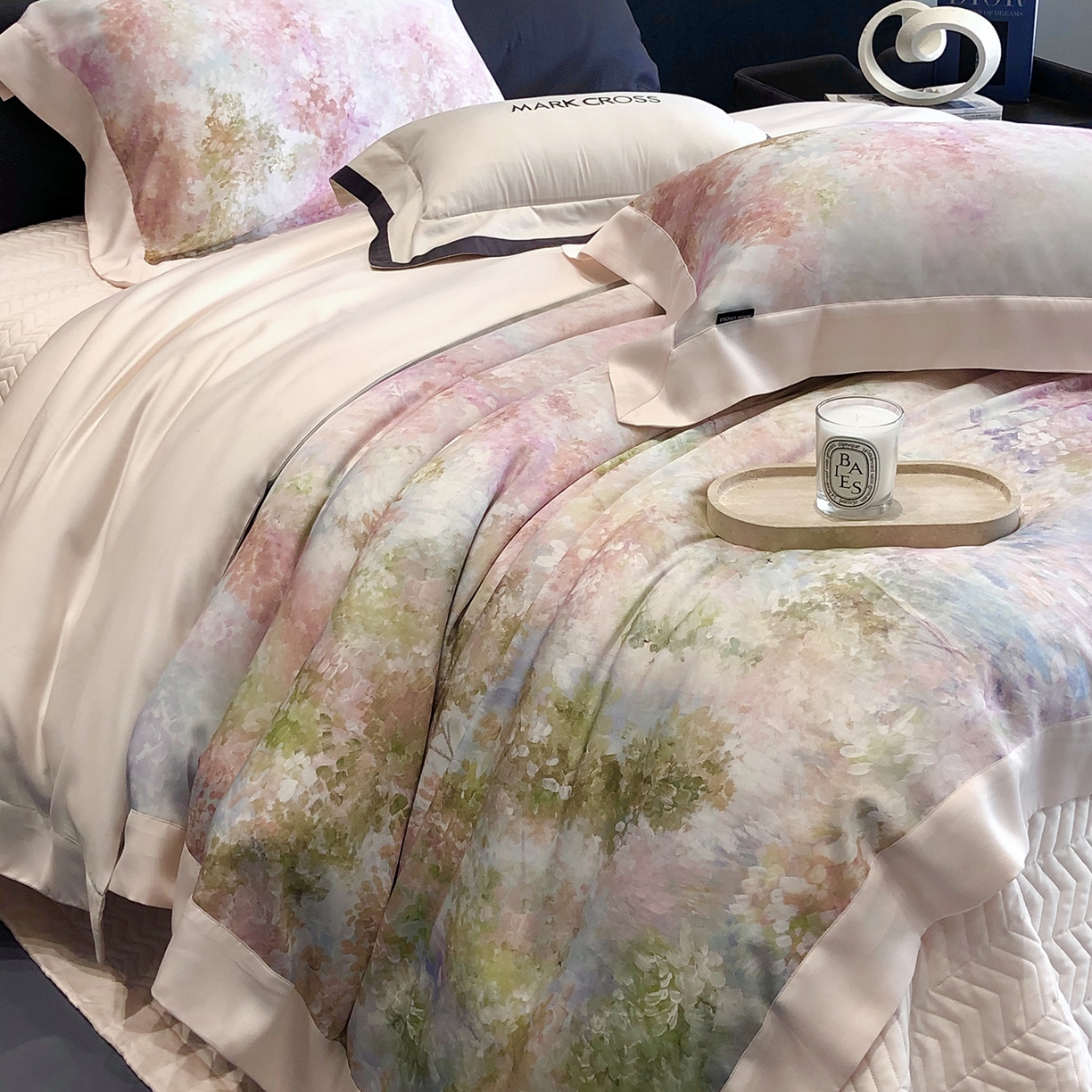 91家纺网 家纺一手货源 找家纺 佳汐蓝家纺 2025新款奶基米磨毛四件套系列 初恋-樱落粉