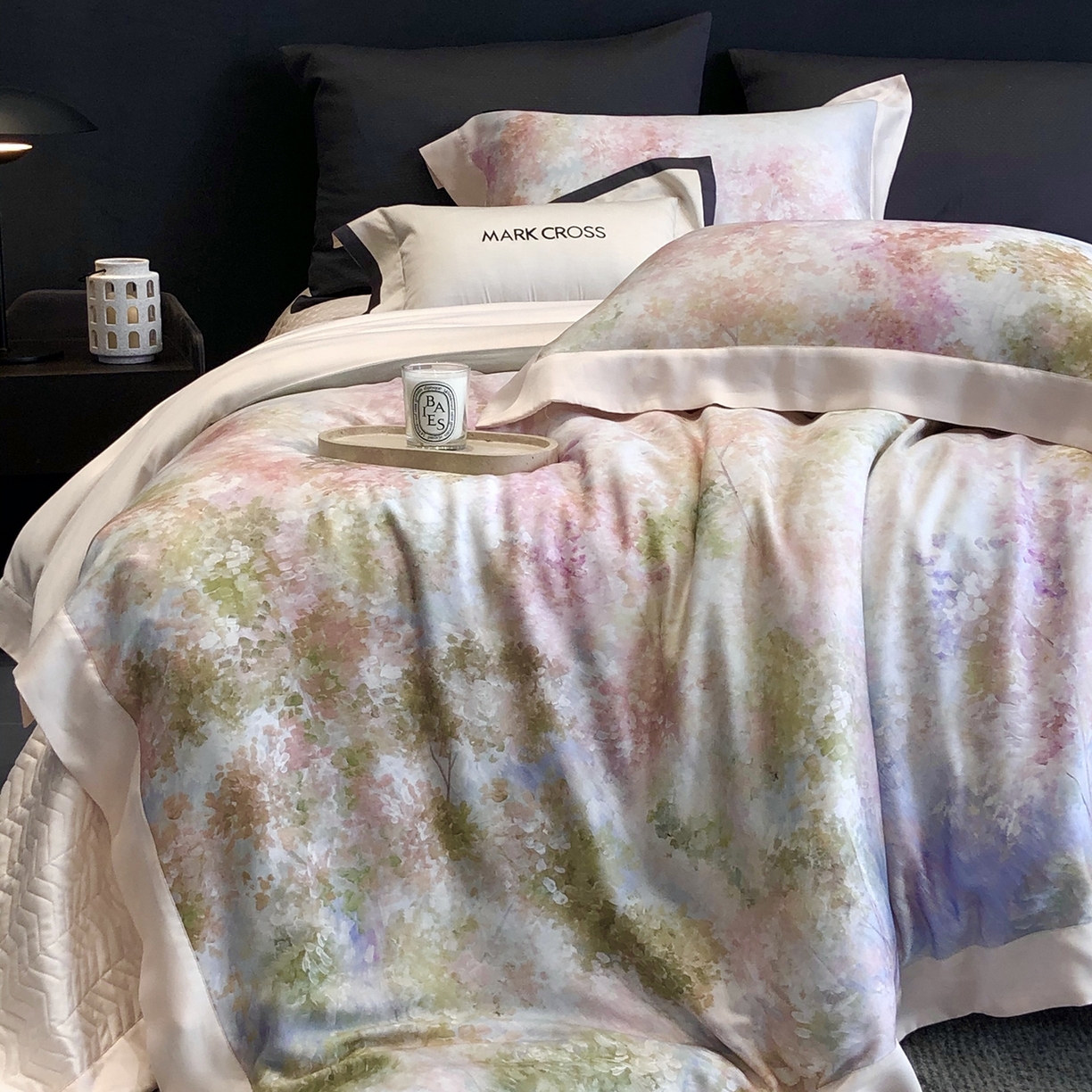 91家纺网 家纺一手货源 找家纺 佳汐蓝家纺 2025新款奶基米磨毛四件套系列 初恋-樱落粉