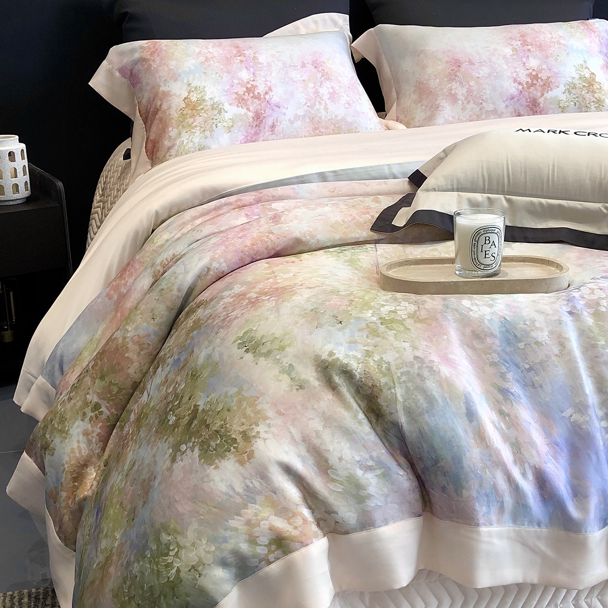 91家纺网 家纺一手货源 找家纺 佳汐蓝家纺 2025新款奶基米磨毛四件套系列 初恋-樱落粉