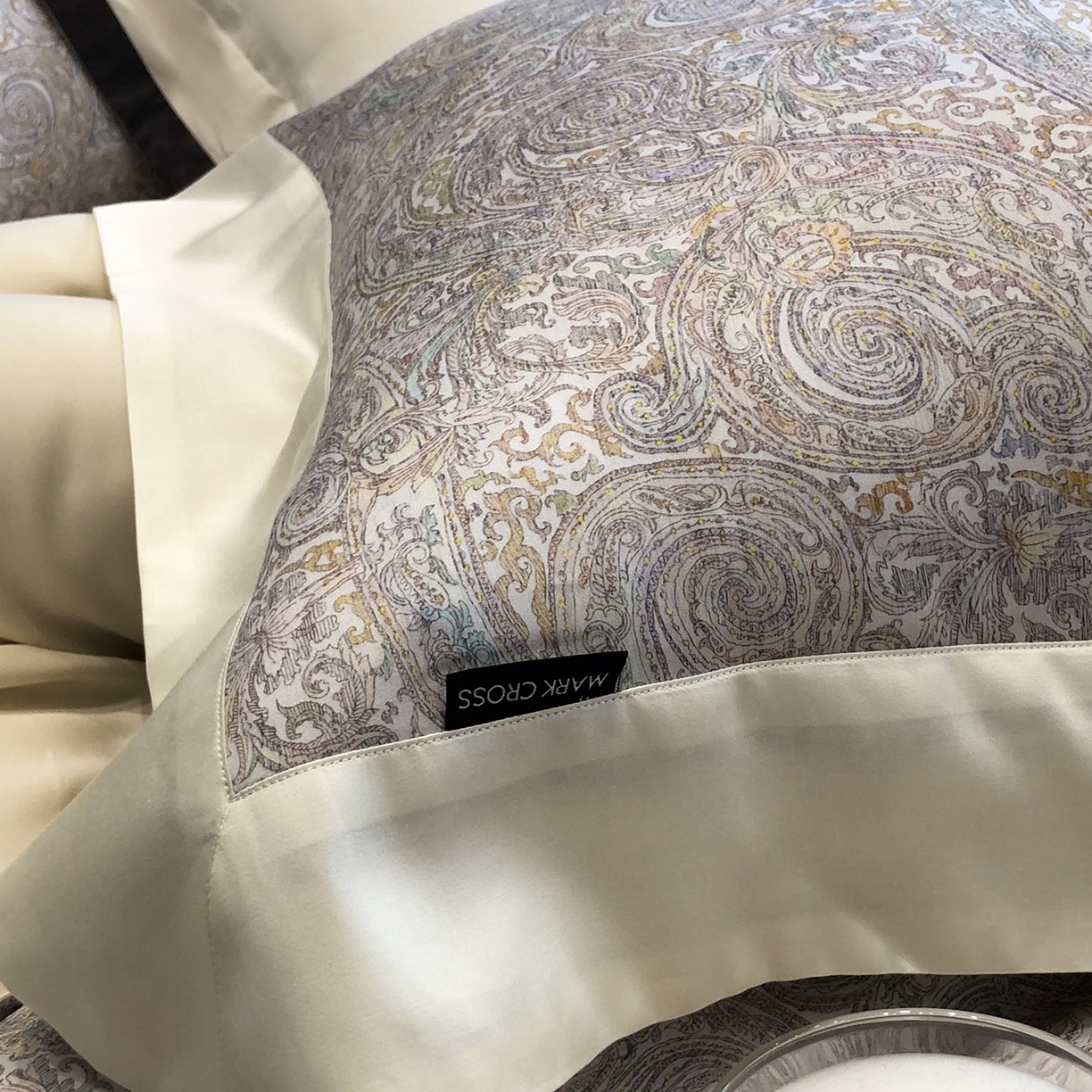 91家纺网 家纺一手货源 找家纺 佳汐蓝家纺 2025新款奶基米磨毛四件套系列 幻夜巴比伦-香槟绿