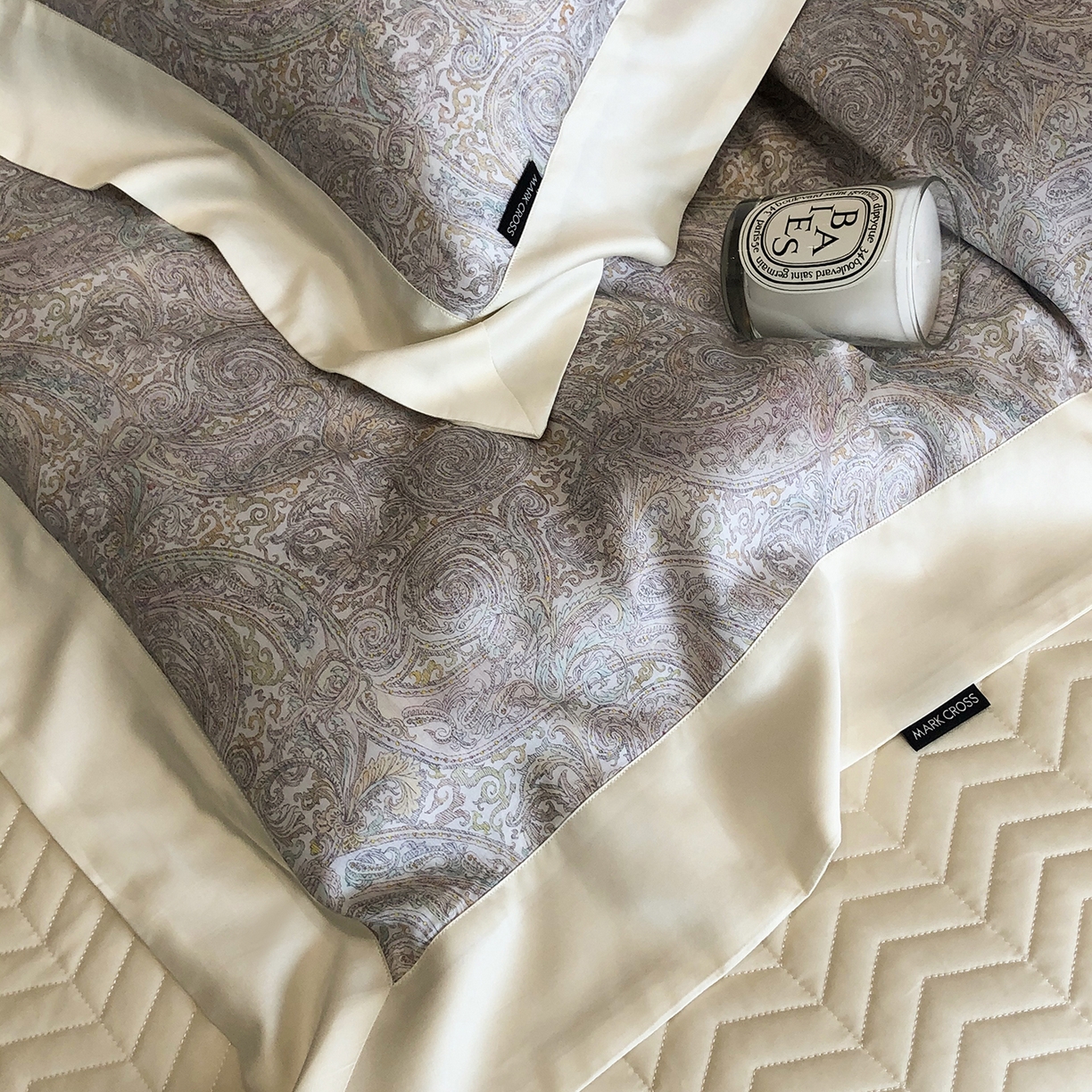 91家纺网 家纺一手货源 找家纺 佳汐蓝家纺 2025新款奶基米磨毛四件套系列 幻夜巴比伦-香槟绿