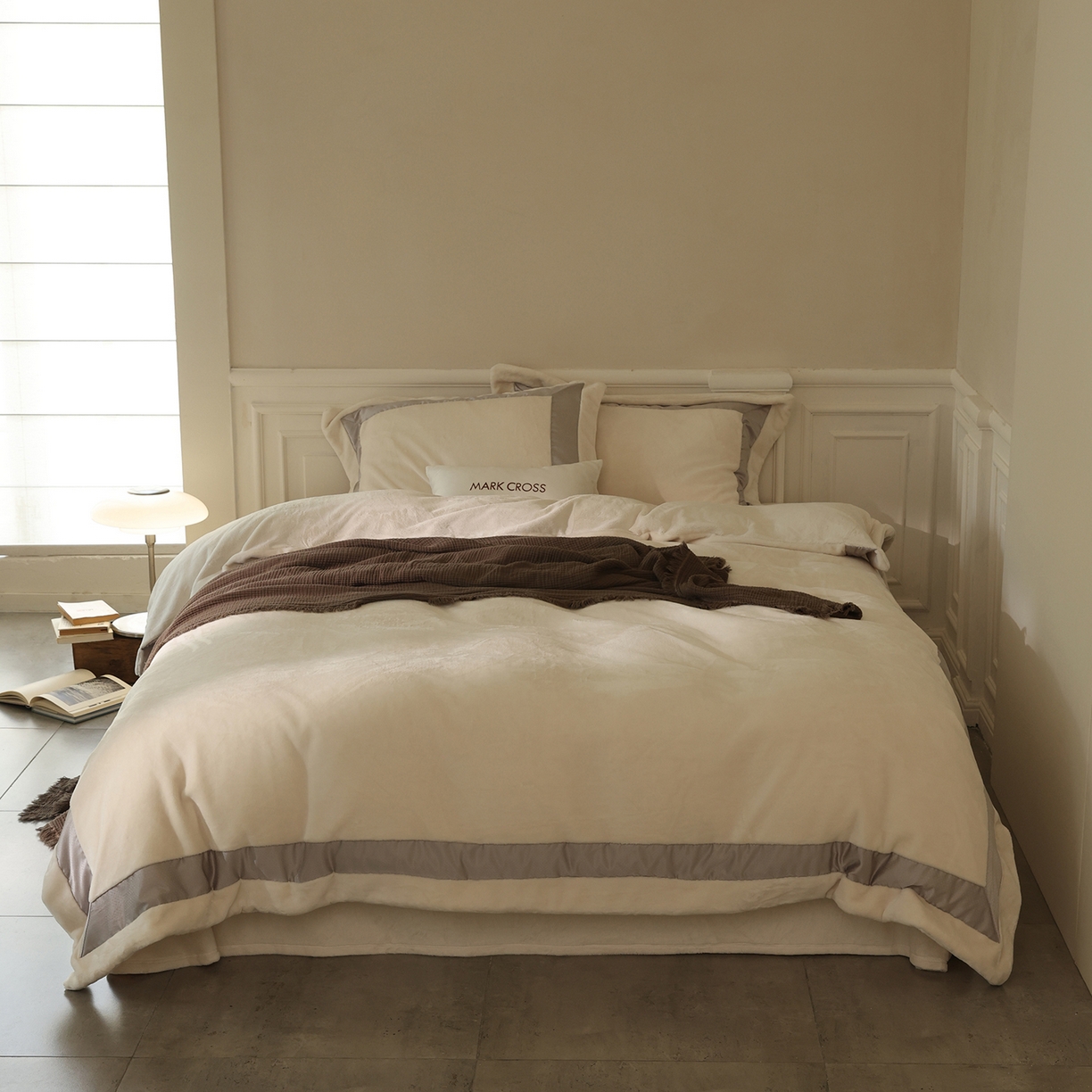 91家纺网 家纺一手货源 找家纺 （总）佳汐蓝家纺 2025新款轻奢质感软糯顶级慕丝牛奶绒系列四件套