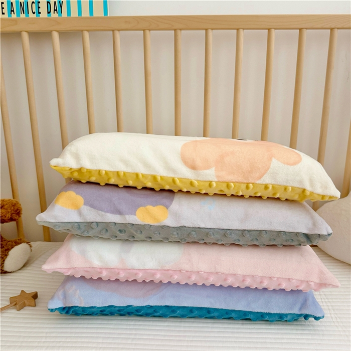 91家纺网 家纺一手货源 找家纺 萌宝家纺 2025新款儿童牛奶绒豆豆单品枕套 组合图仅供参考不可下单