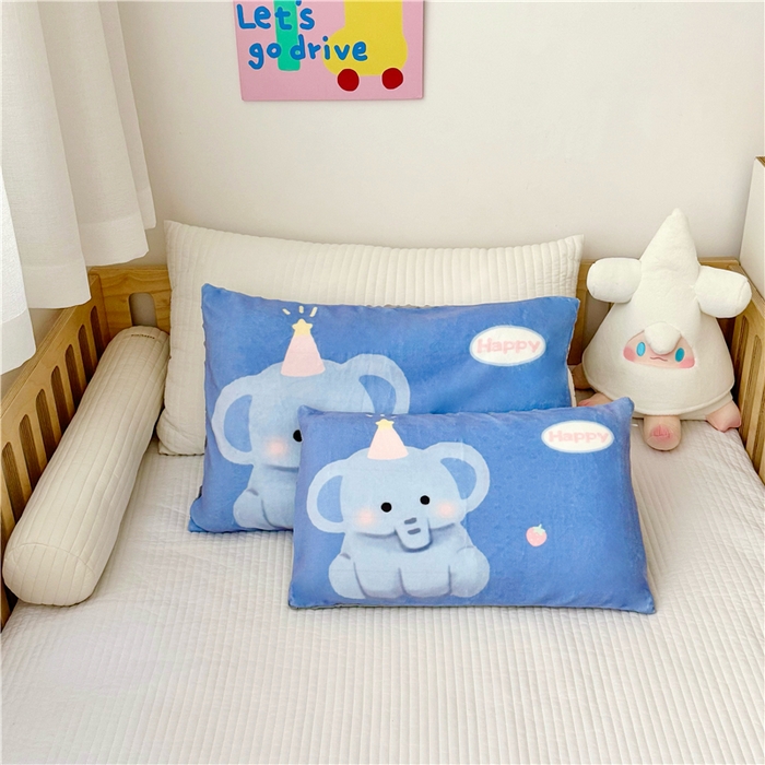 91家纺网 家纺一手货源 找家纺 萌宝家纺 2025新款儿童牛奶绒豆豆单品枕套 大象