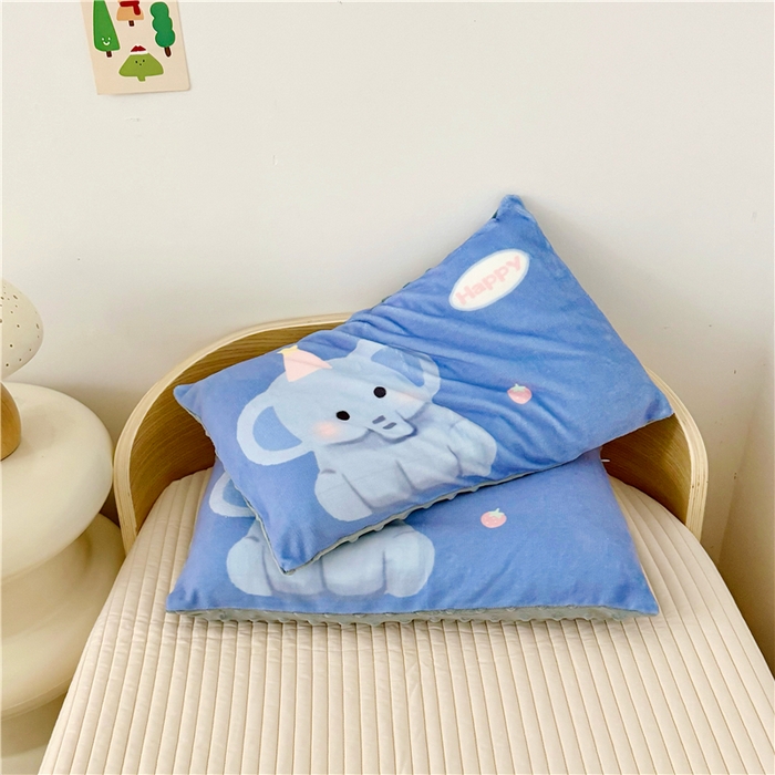 91家纺网 家纺一手货源 找家纺 萌宝家纺 2025新款儿童牛奶绒豆豆单品枕套 大象