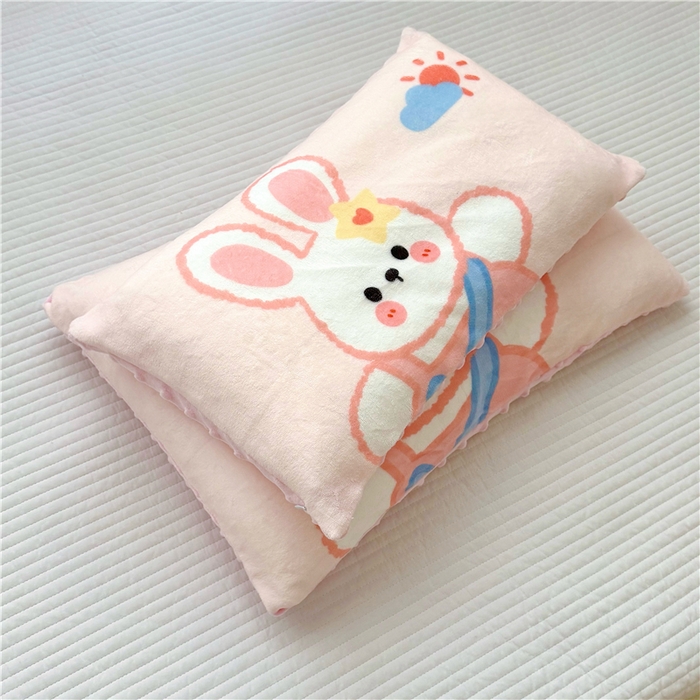 91家纺网 家纺一手货源 找家纺 萌宝家纺 2025新款儿童牛奶绒豆豆单品枕套 小兔子