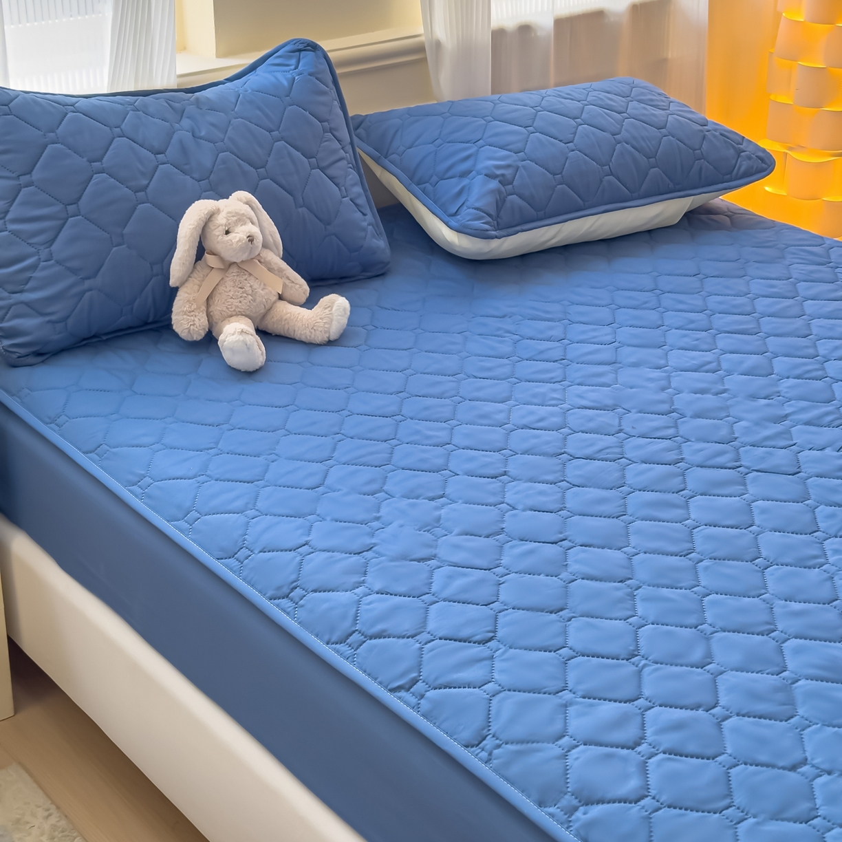 91家纺网 家纺一手货源 找家纺 慕克斯  2025新款原棉大豆抗菌夹棉防水床笠床垫保护罩-四季跑量款 蓝灰