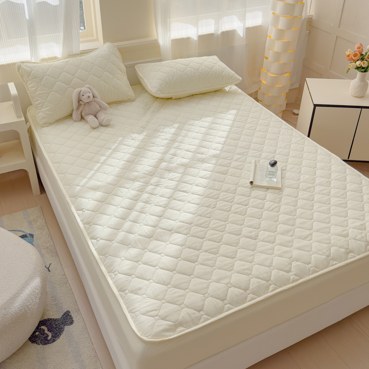 91家纺网 家纺一手货源 找家纺 慕克斯  2025新款原棉大豆抗菌夹棉防水床笠床垫保护罩-四季跑量款 米黄