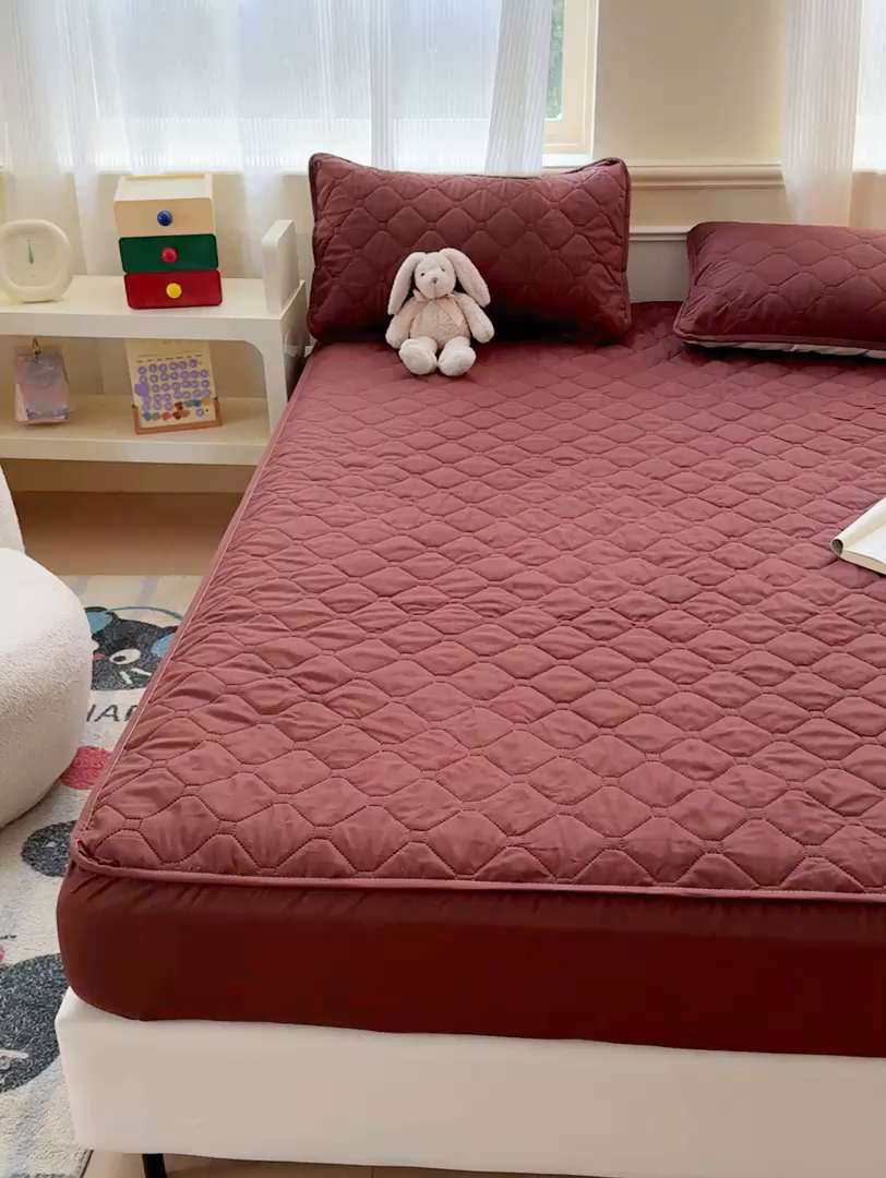 91家纺网 家纺一手货源 找家纺 慕克斯  2025新款原棉大豆抗菌夹棉防水床笠床垫保护罩-四季跑量款 深咖