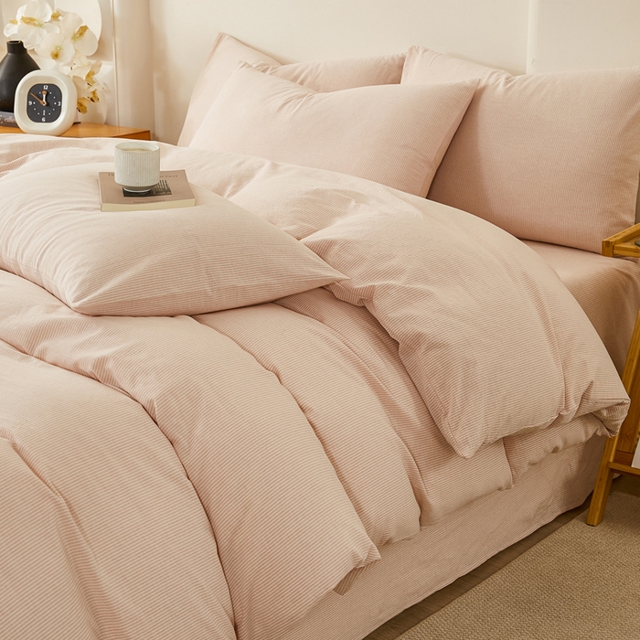 91家纺网 家纺一手货源 找家纺 九沐良品 2025新款全棉色织水洗棉四件套 细条纹-豆沙