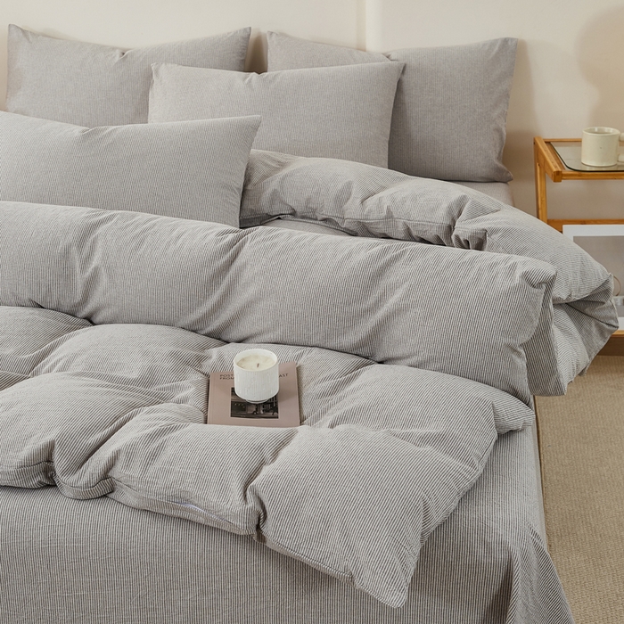 91家纺网 家纺一手货源 找家纺 九沐良品 2025新款全棉色织水洗棉四件套 细条纹-灰