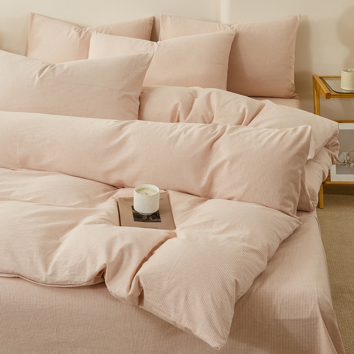 91家纺网 家纺一手货源 找家纺 润肤居 2025新款全棉色织水洗棉系列四件套 细条纹-豆沙