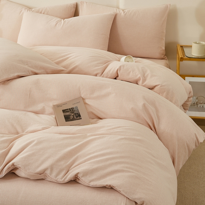 91家纺网 家纺一手货源 找家纺 润肤居 2025新款全棉色织水洗棉系列四件套 细条纹-豆沙