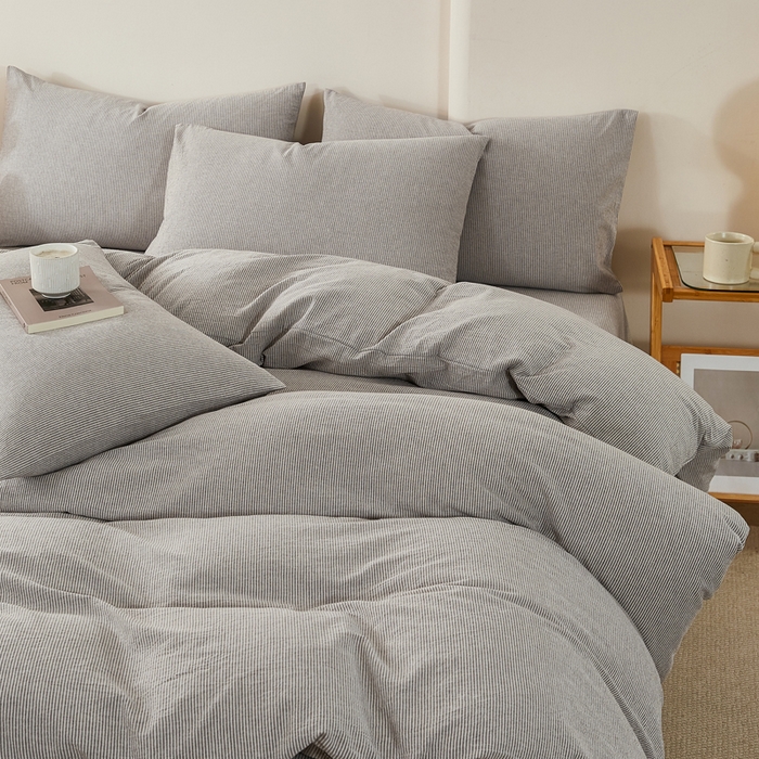 91家纺网 家纺一手货源 找家纺 润肤居 2025新款全棉色织水洗棉系列四件套 细条纹-灰