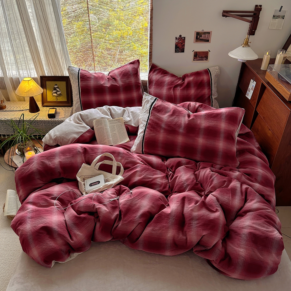 91家纺网 家纺一手货源 找家纺 花漾家居 2025新款无印风格条全棉纯棉色织水洗棉拼牛奶绒套件学生宿舍被套三件套四件套 莫奈红