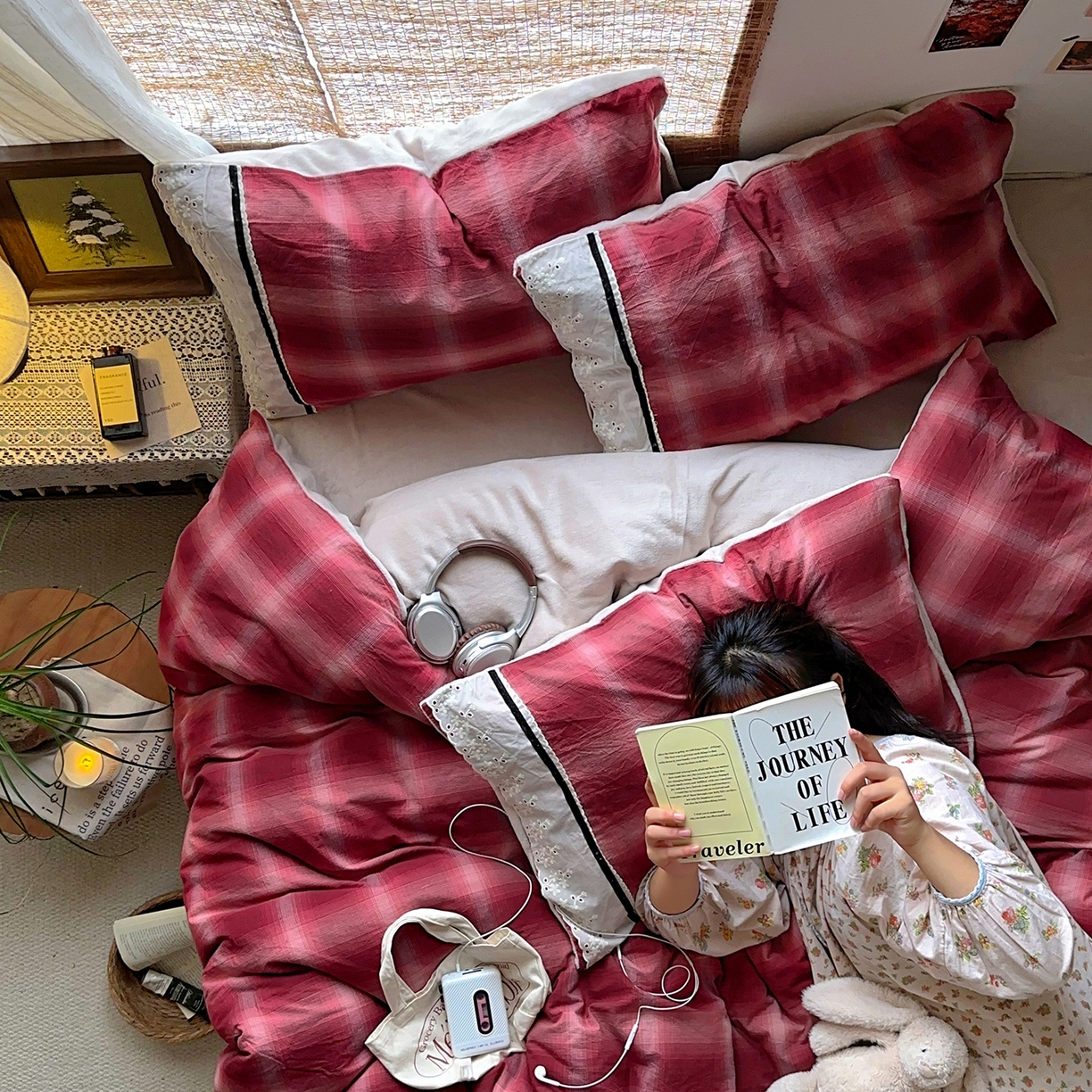 91家纺网 家纺一手货源 找家纺 花漾家居 2025新款无印风格条全棉纯棉色织水洗棉拼牛奶绒套件学生宿舍被套三件套四件套 莫奈红